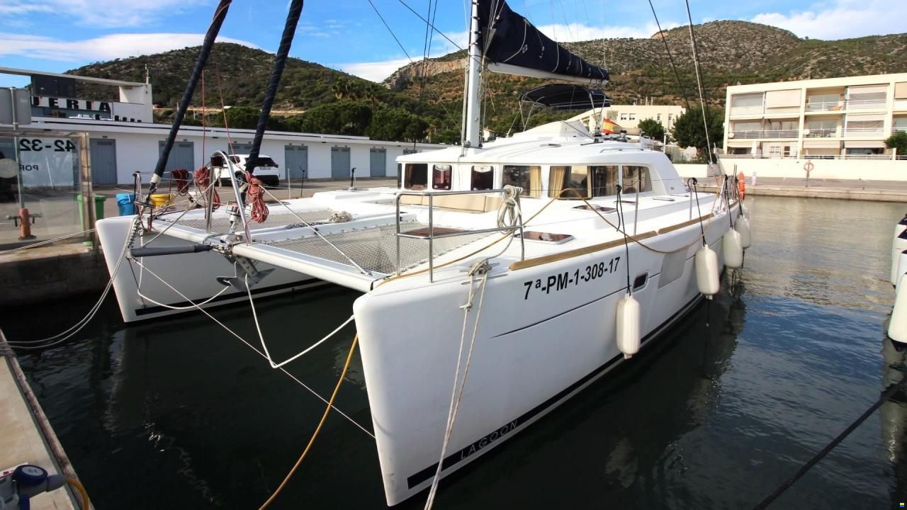 Lagoon 440