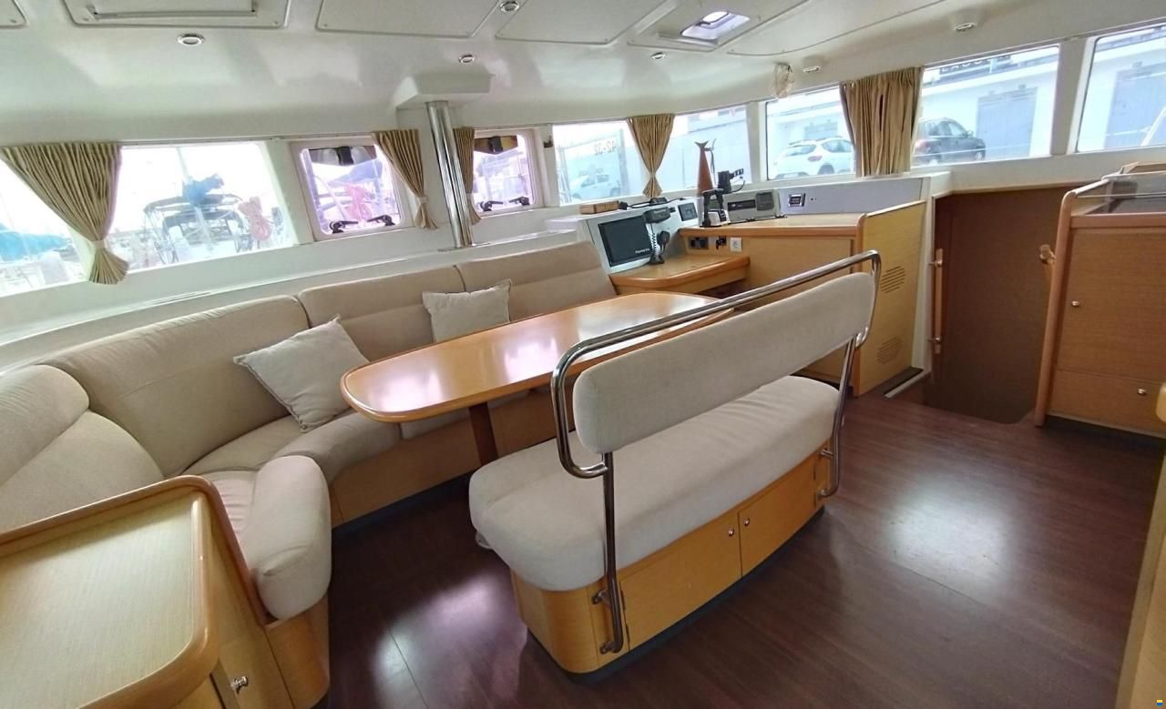 Lagoon 440