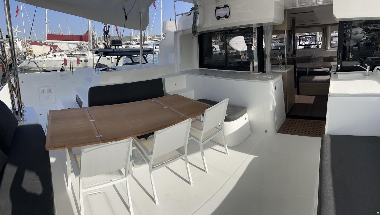 Lagoon 46