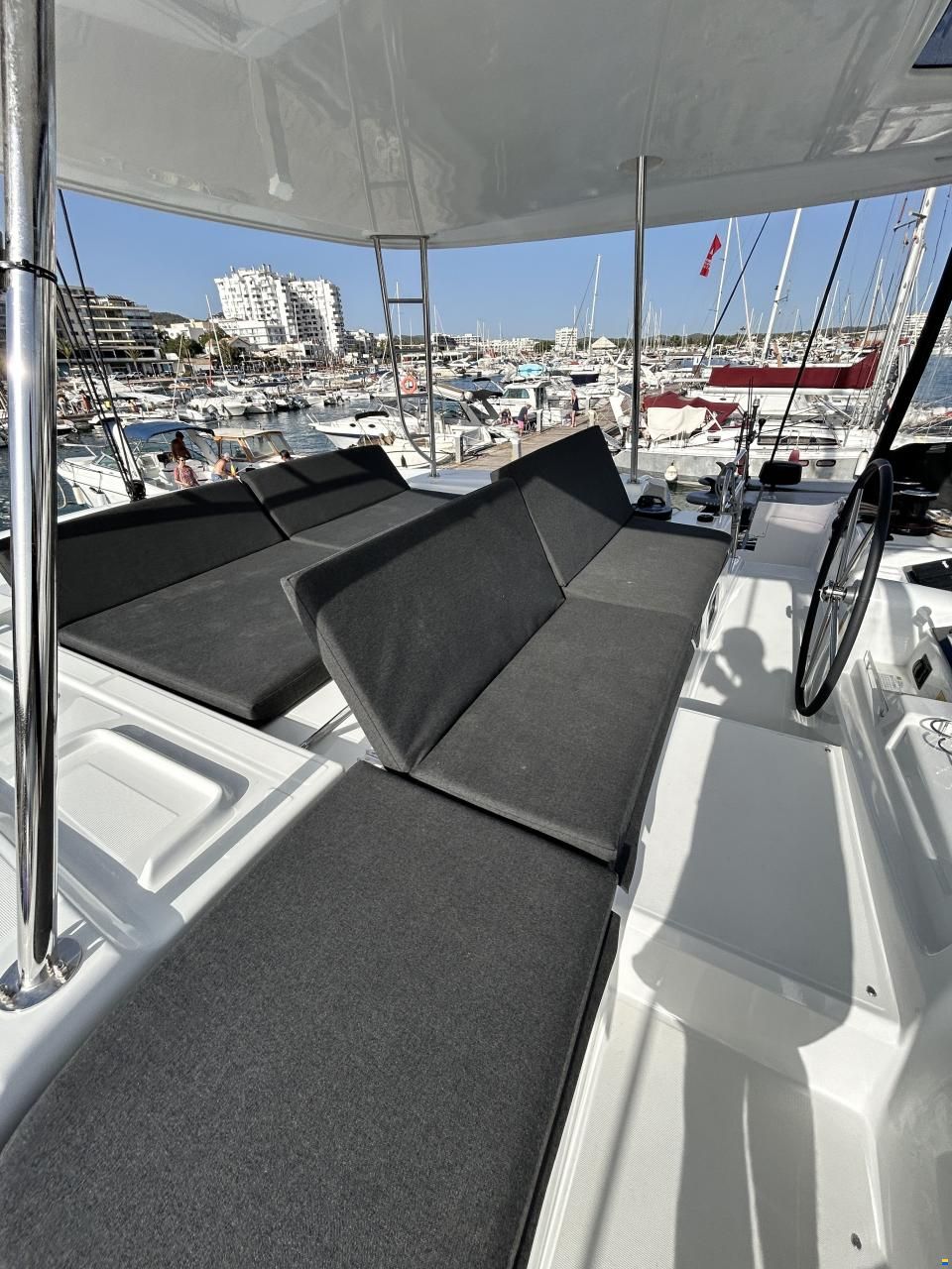 Lagoon 46