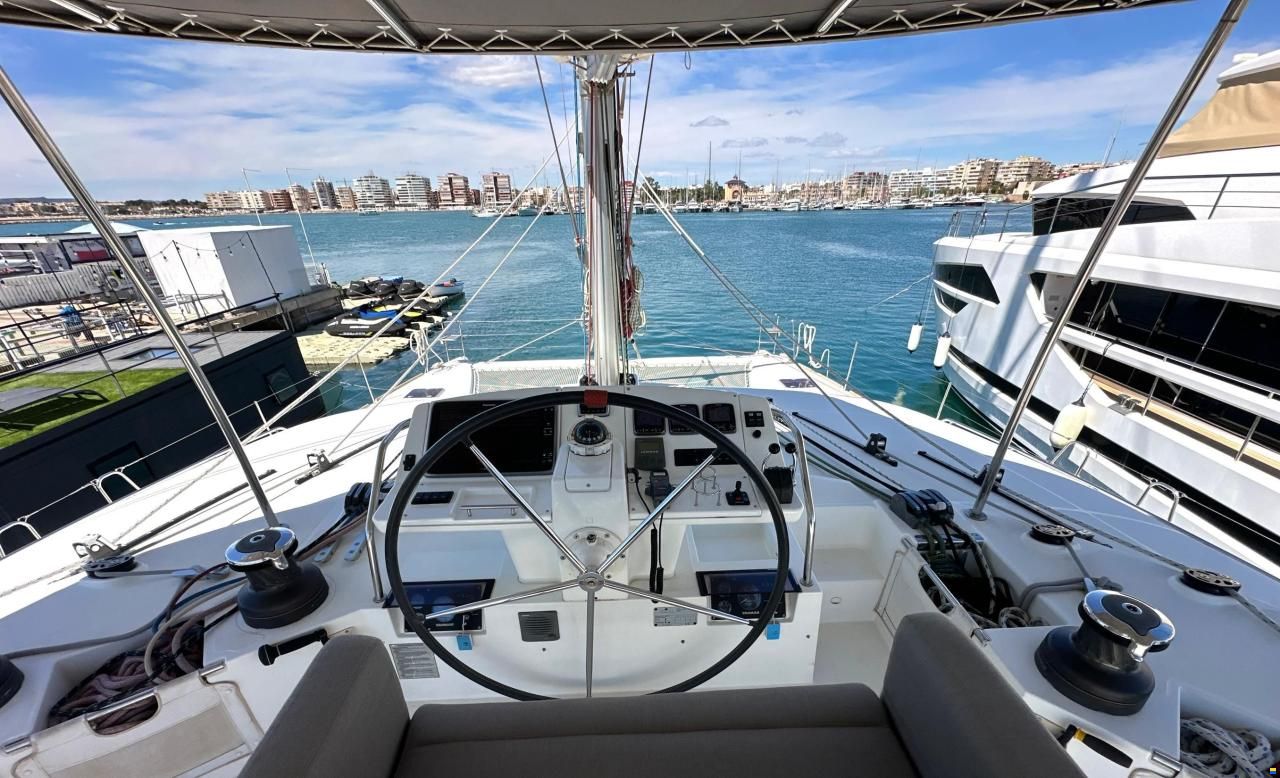 Lagoon 560 S2