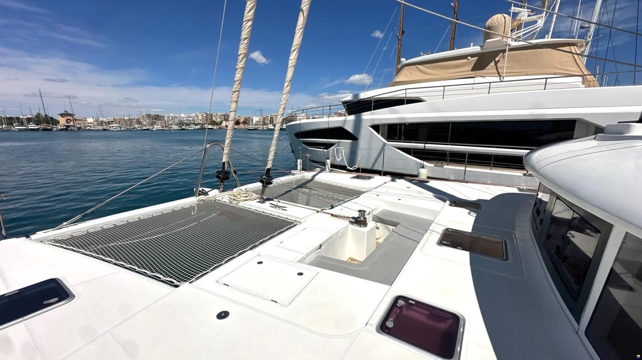 Lagoon 560 S2