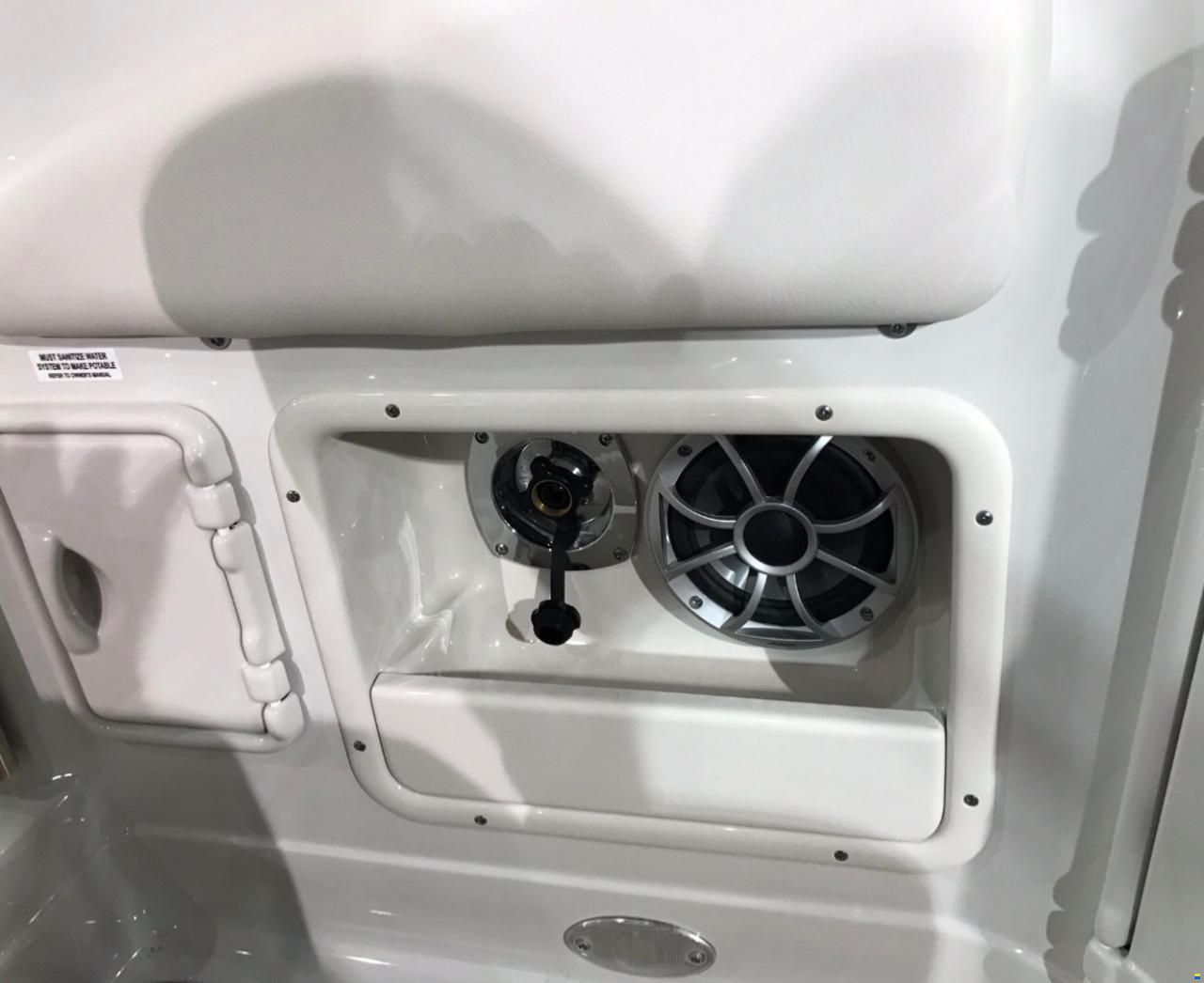 Crownline 264CR