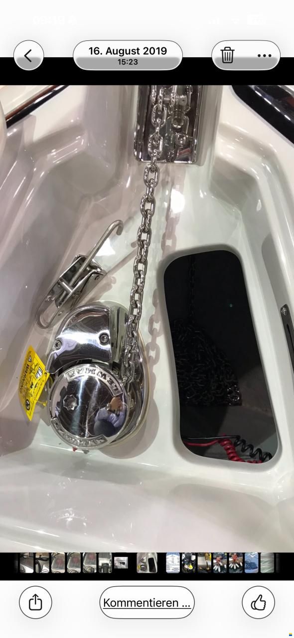 Crownline 264CR