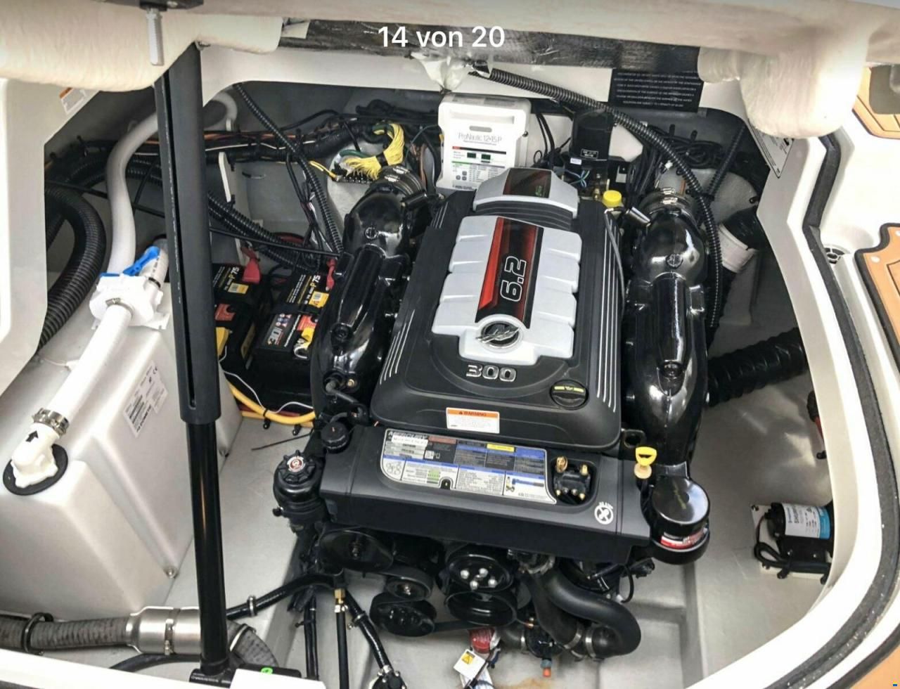 Crownline 264CR
