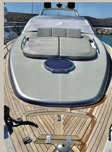 Azimut 68S