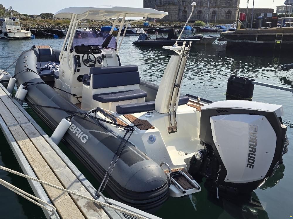 Brig Inflatable Boats Eagle 8