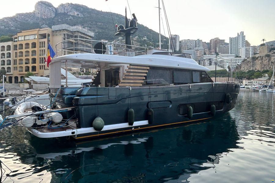 Azimut Magellano 66