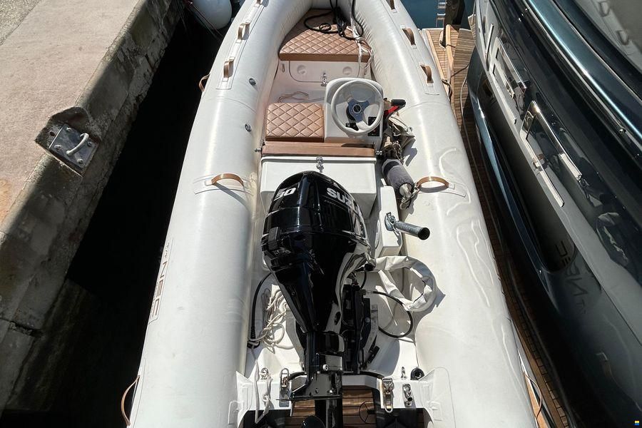 Azimut Magellano 66