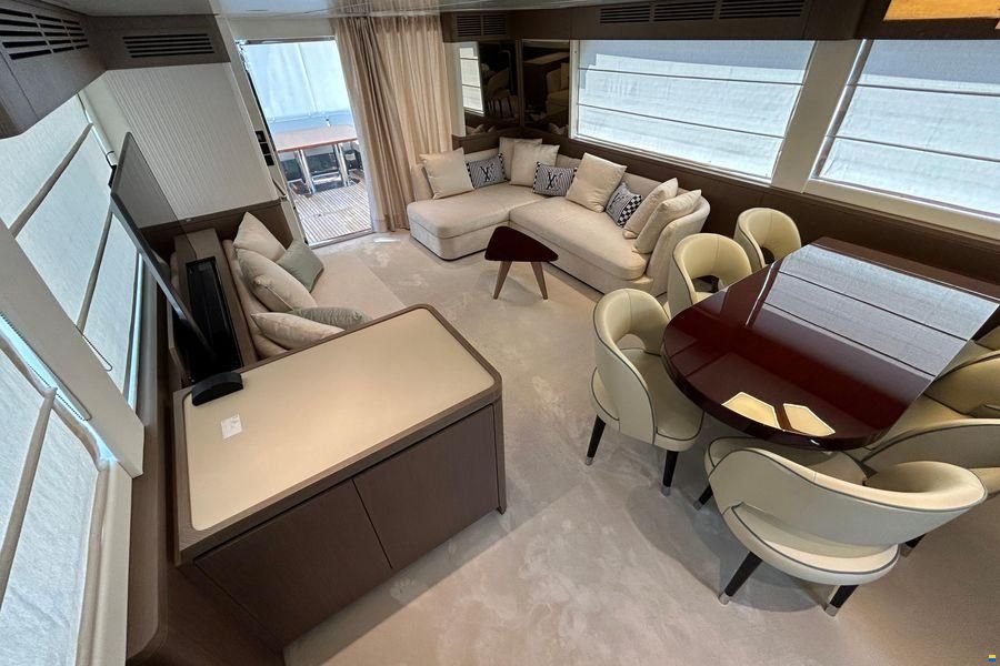 Azimut Magellano 66