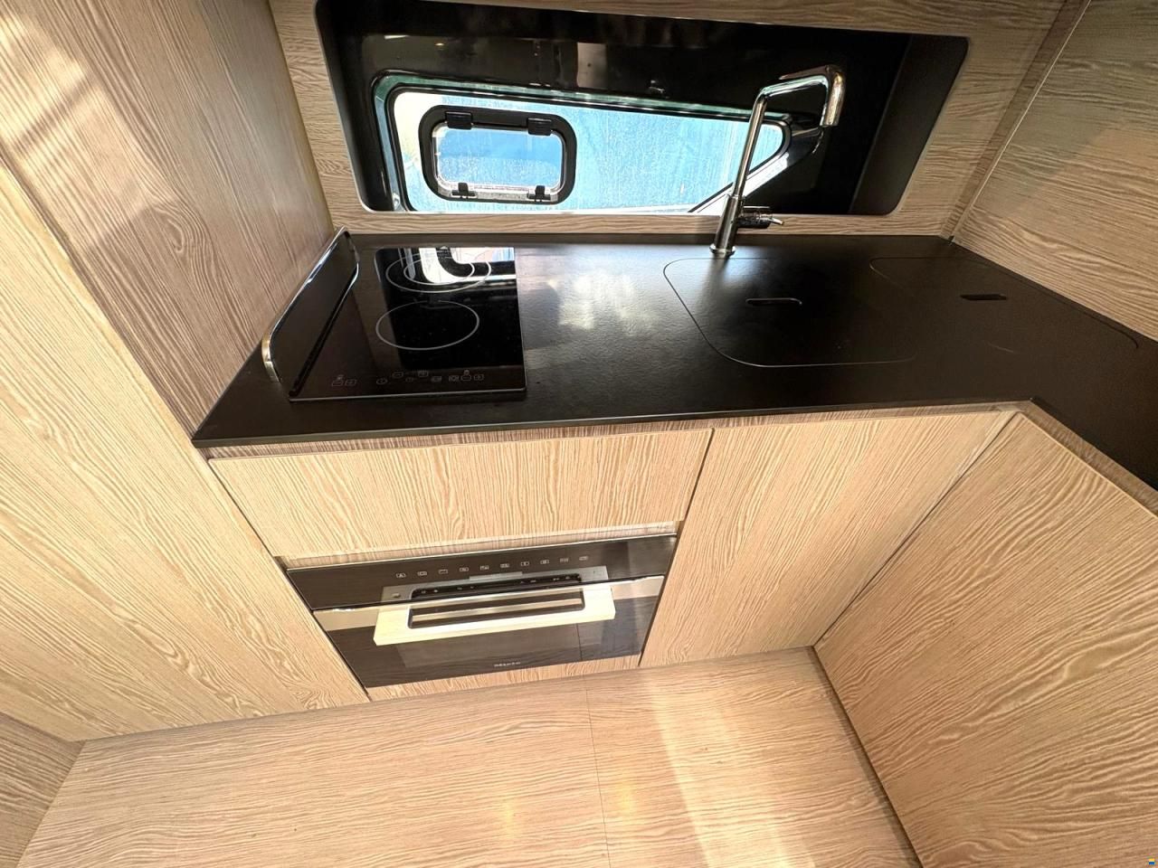 Azimut Atlantis 45