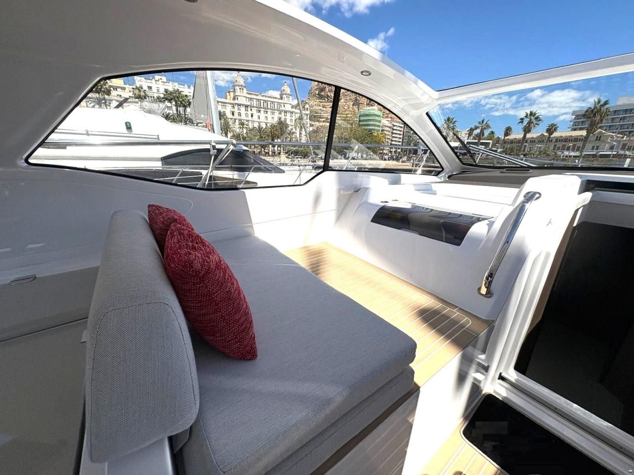 Azimut Atlantis 45