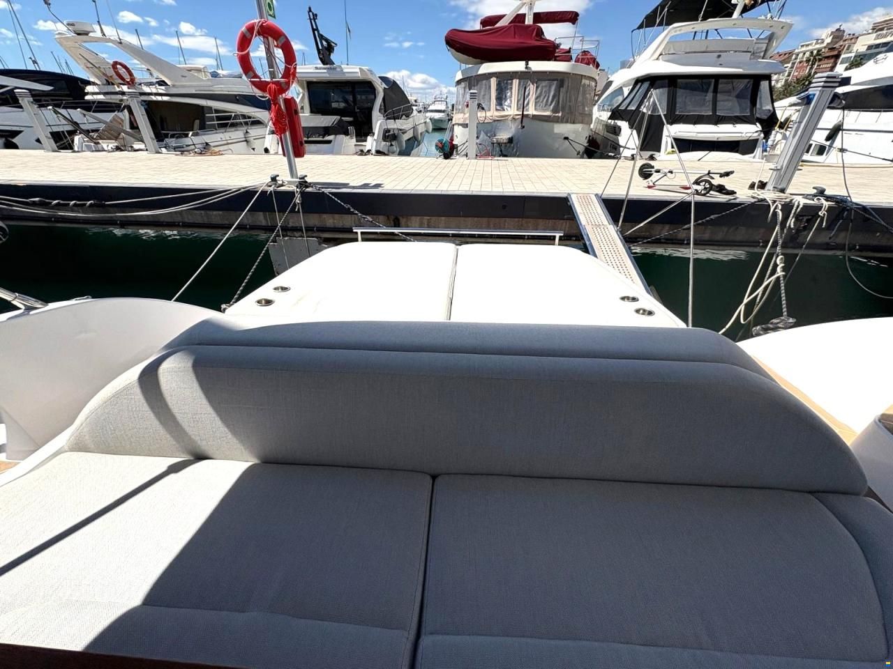 Azimut Atlantis 45