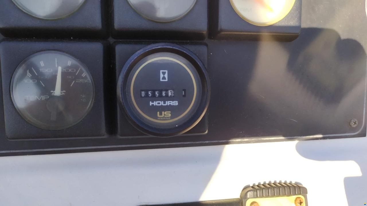 Bayliner classic 2858