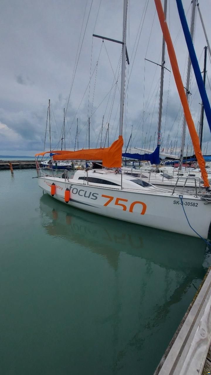 Focus 750