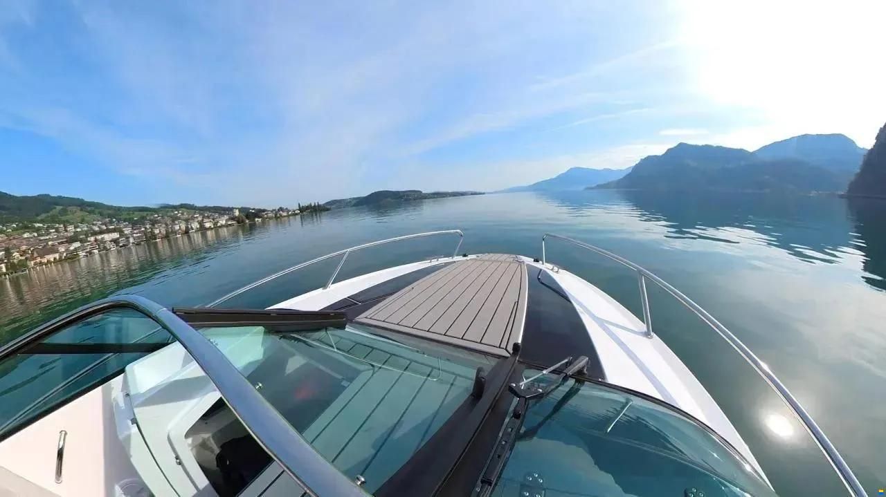 Flipper 650 Day Cruiser