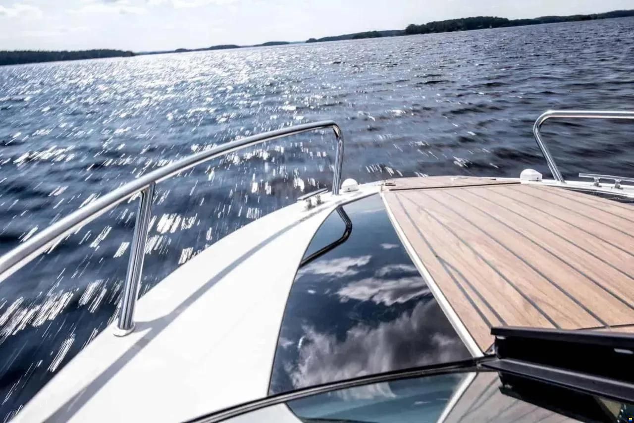 Flipper 650 Day Cruiser