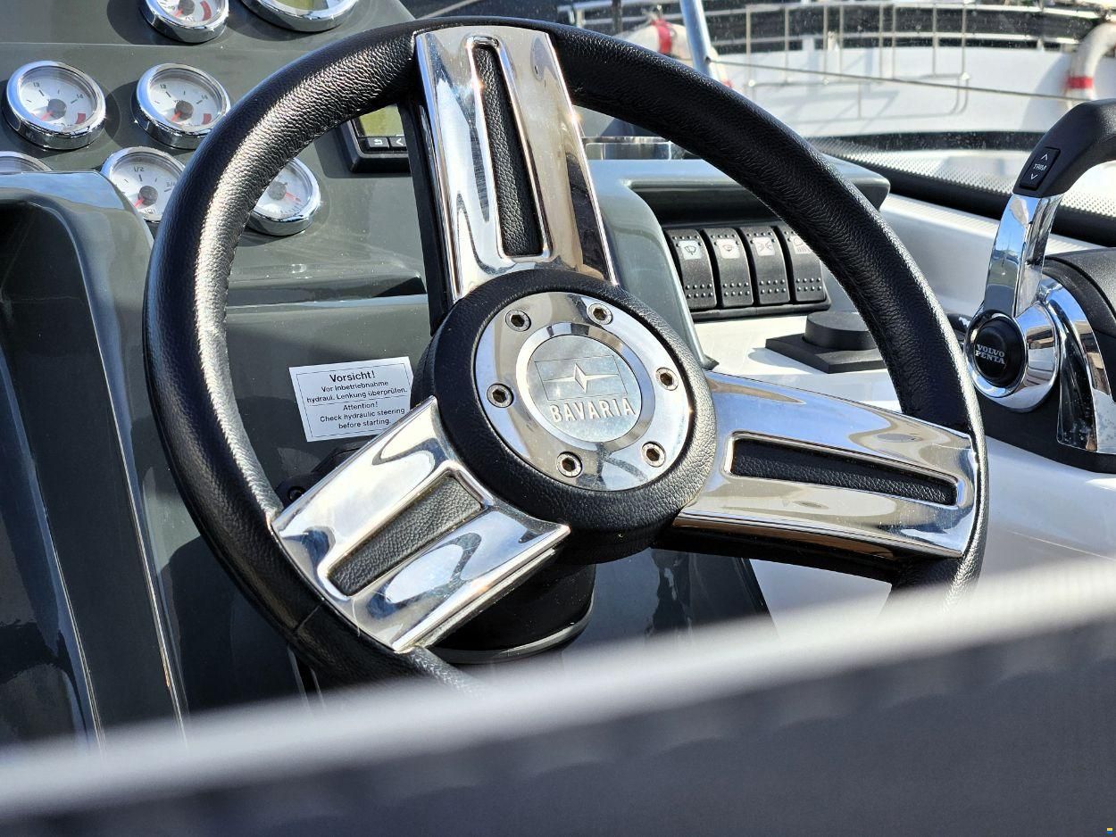 Bavaria S 40 HT