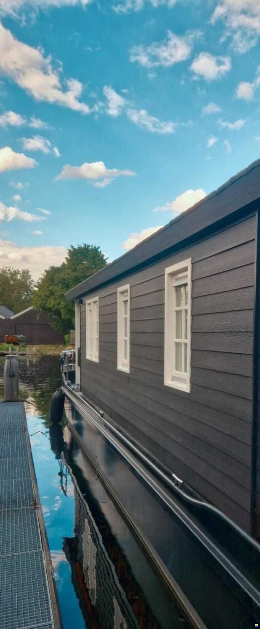 HOMESHIP VaarChalet In Amsterdam 1250D L