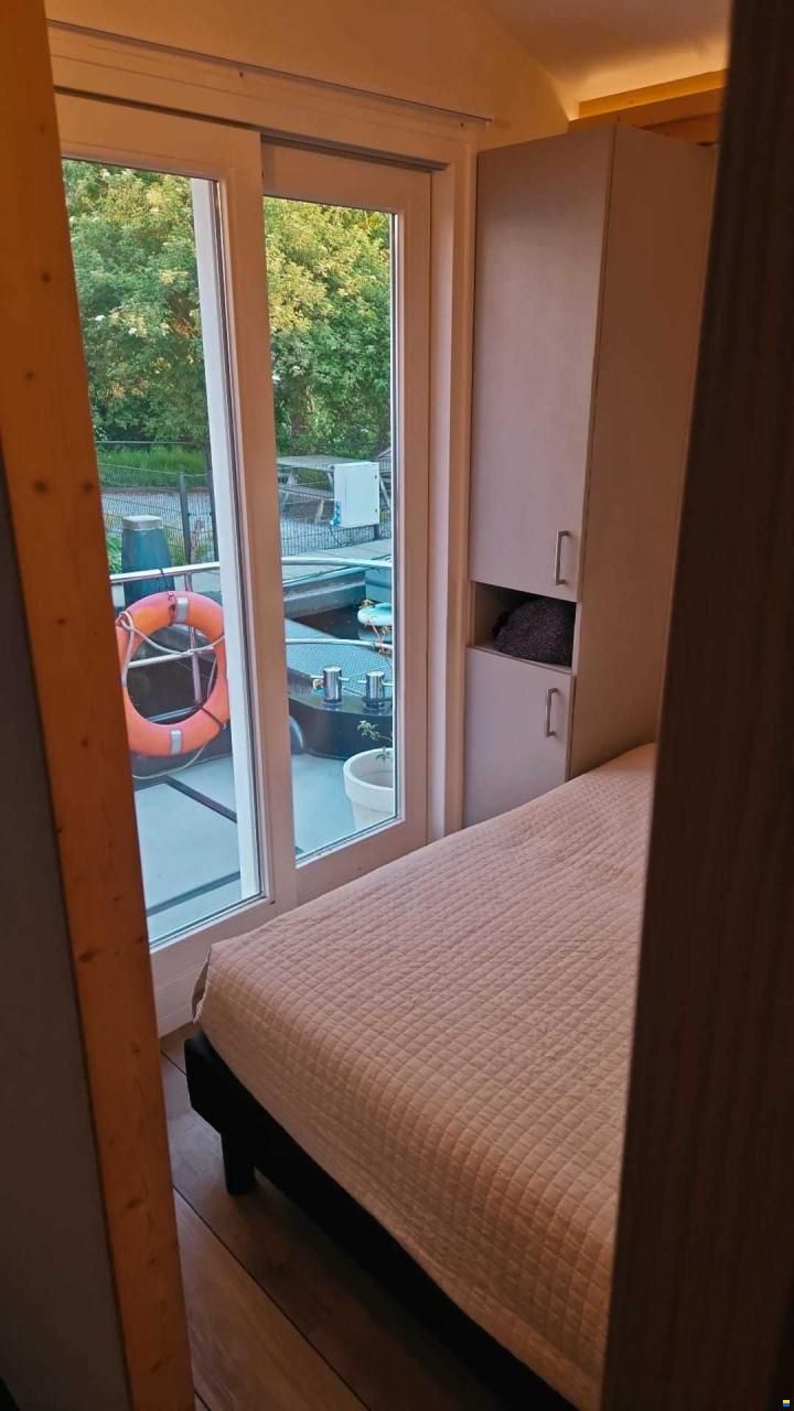 HOMESHIP VaarChalet In Amsterdam 1250D L
