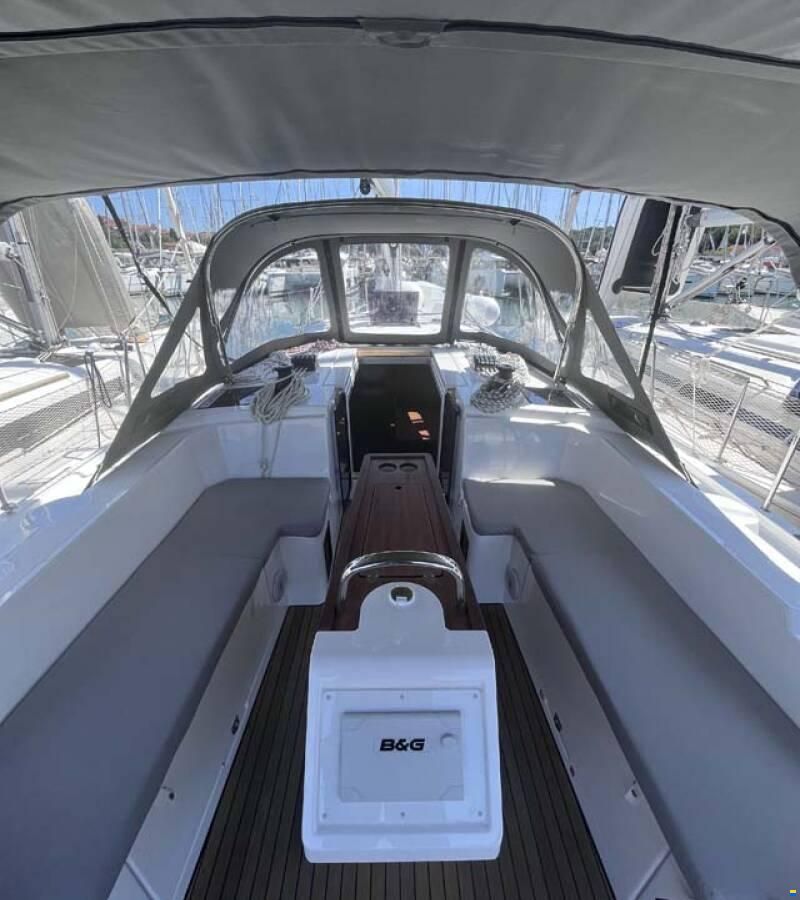 Bavaria C38