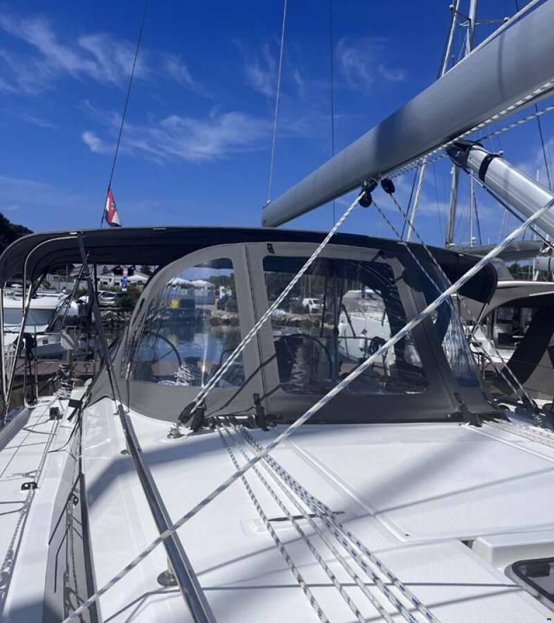 Bavaria C38