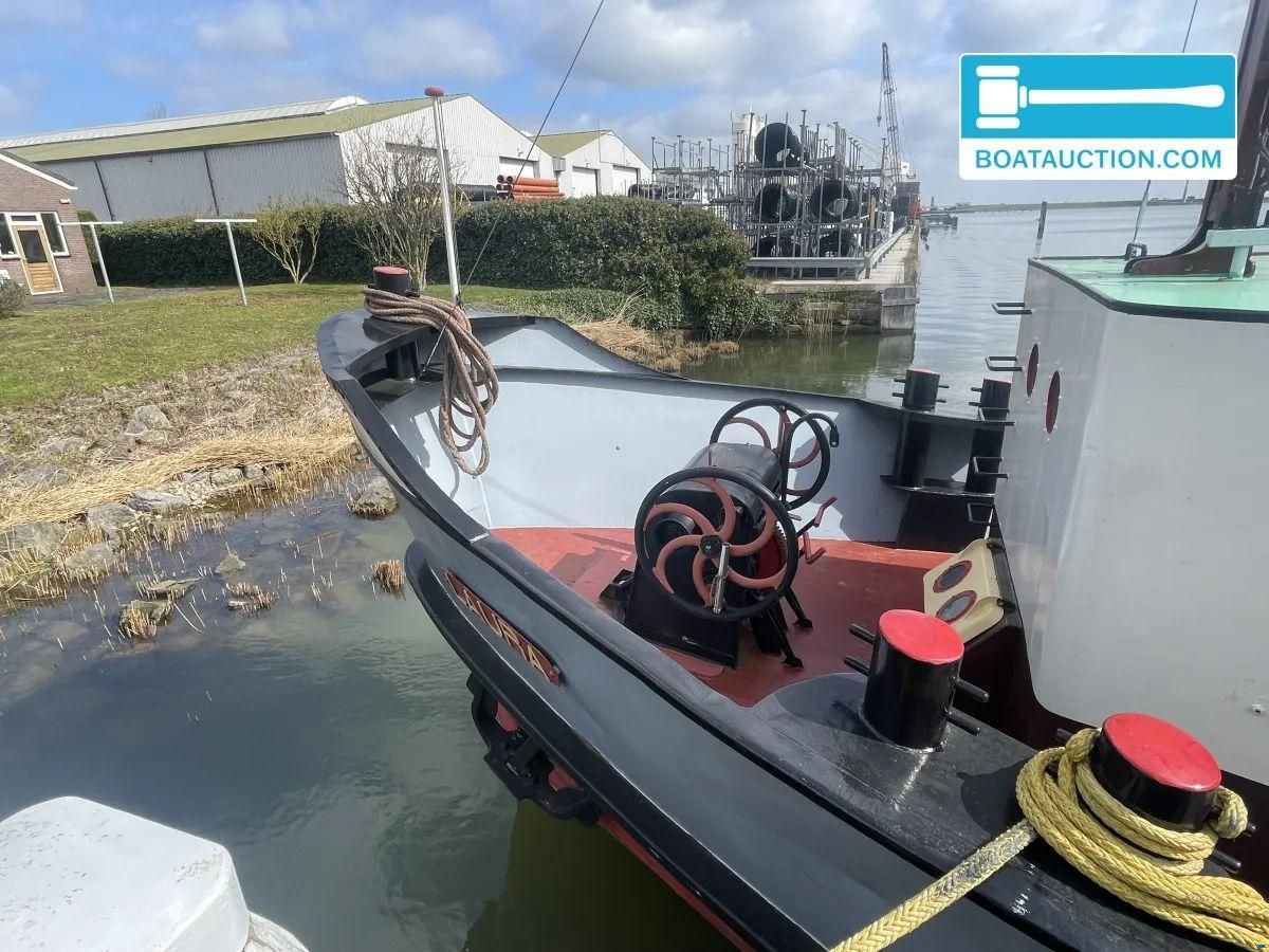 Sleepboot 2200