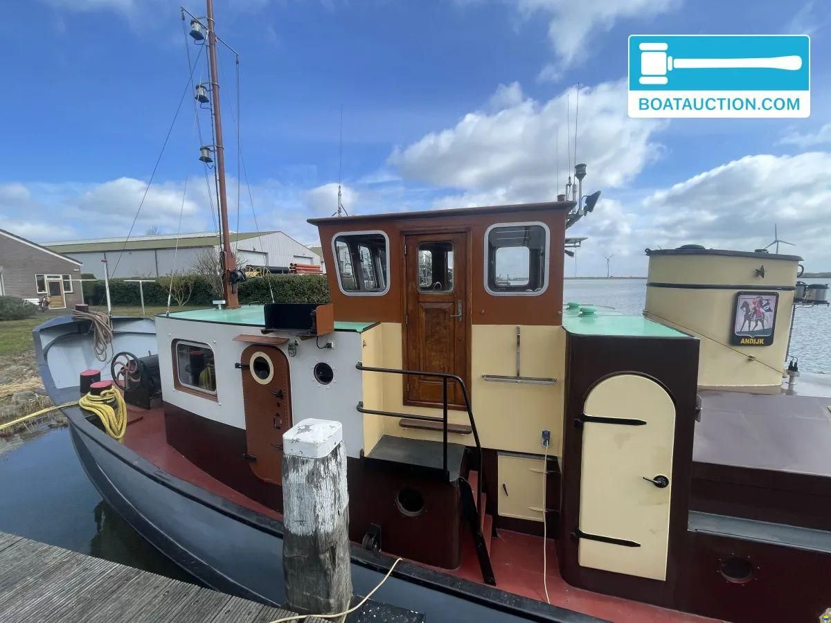 Sleepboot 2200