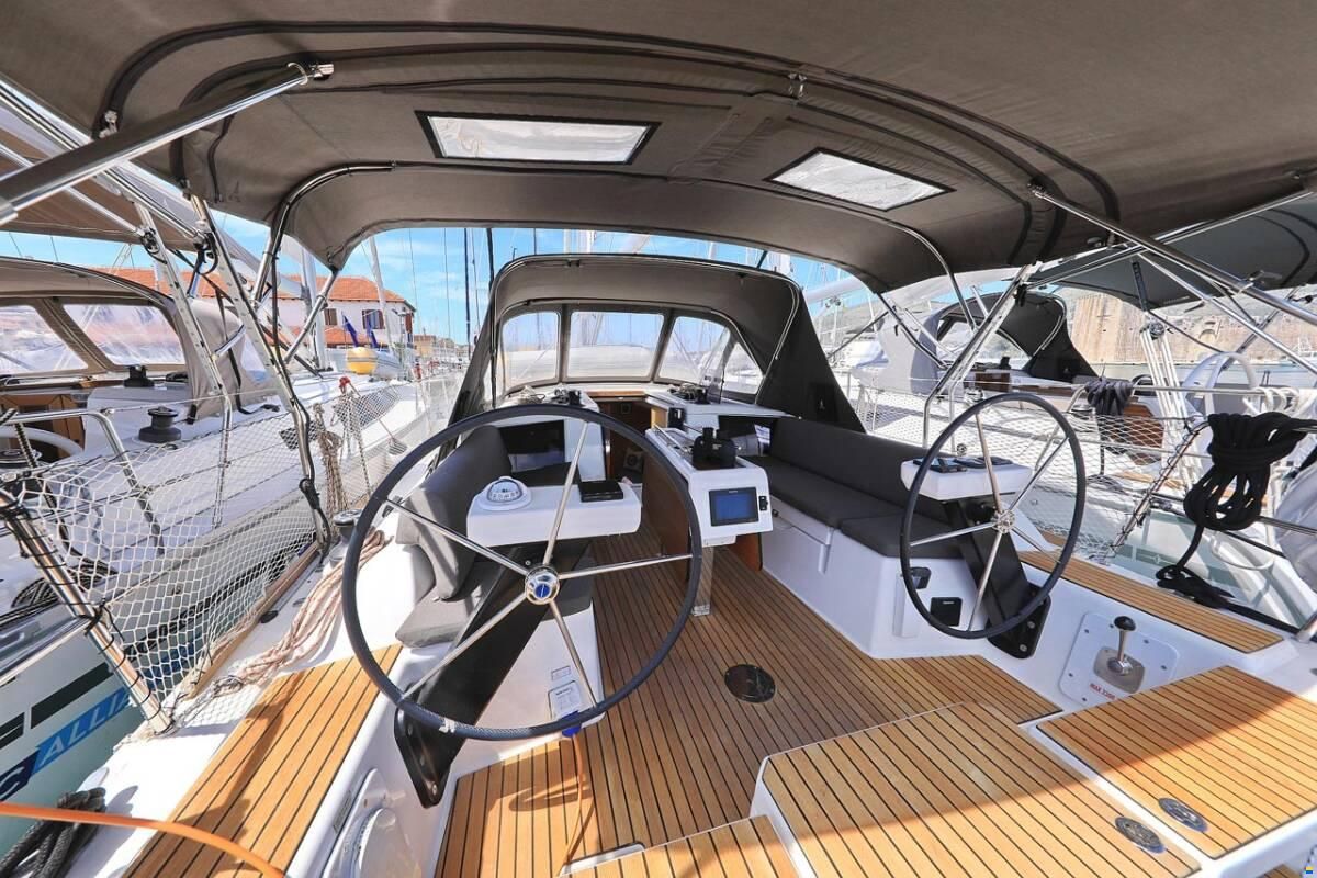 Dufour 360 Grand Large