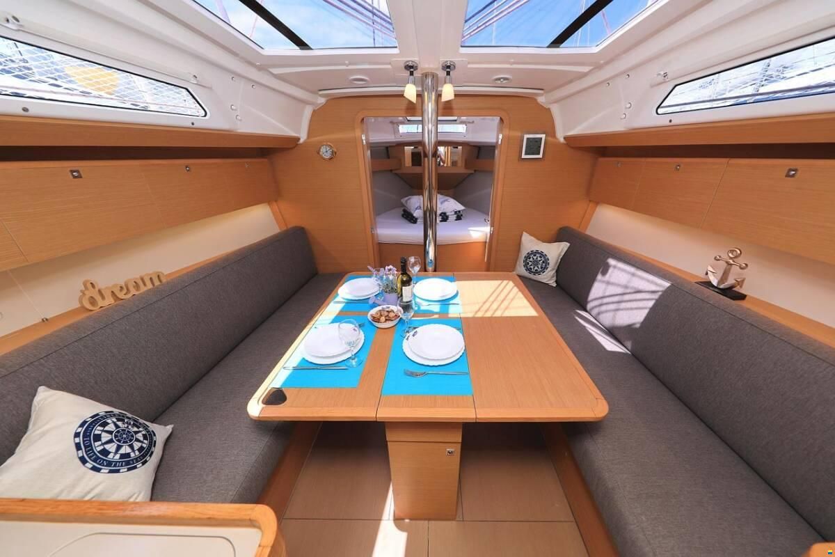 Dufour 360 Grand Large