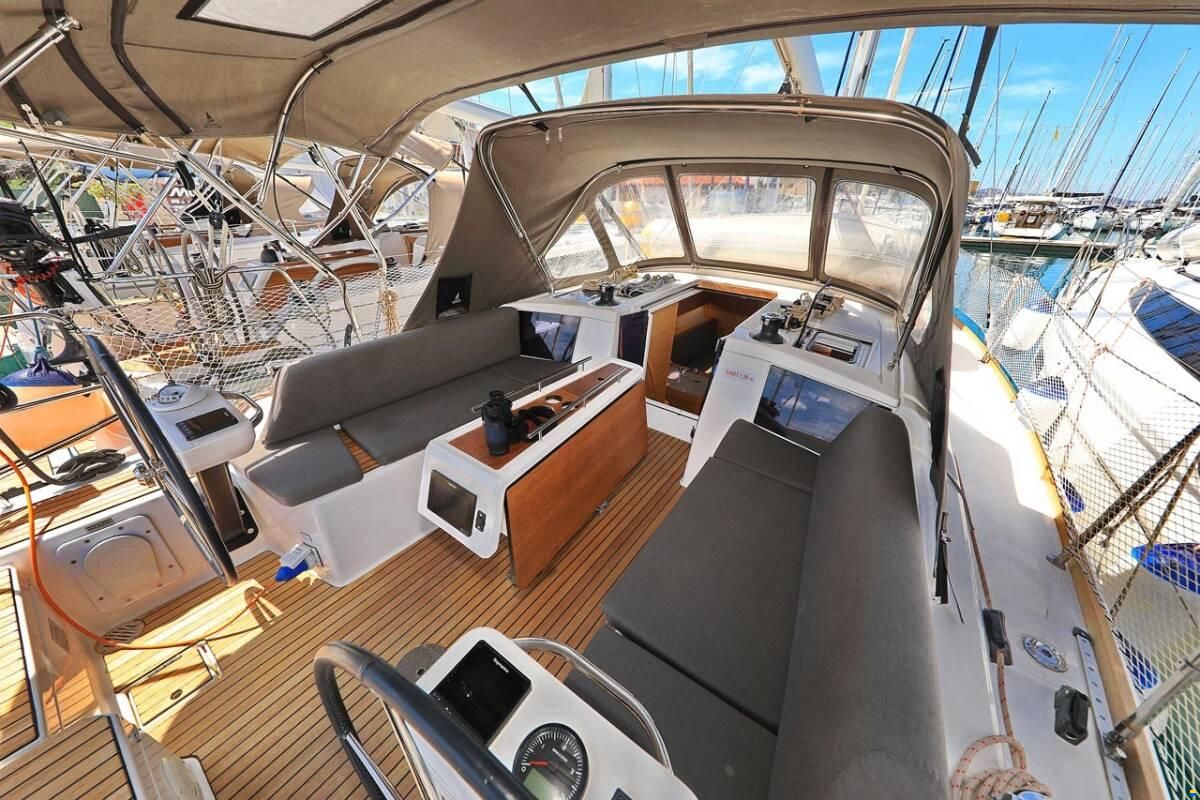 Dufour 360 Grand Large