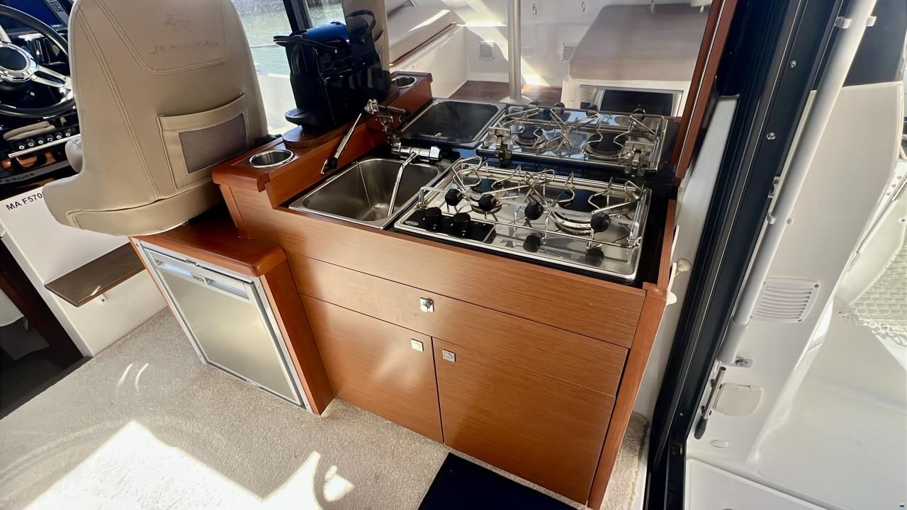 Jeanneau Merry Fisher 895 Offshore