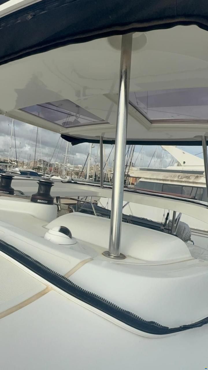 Lagoon 42