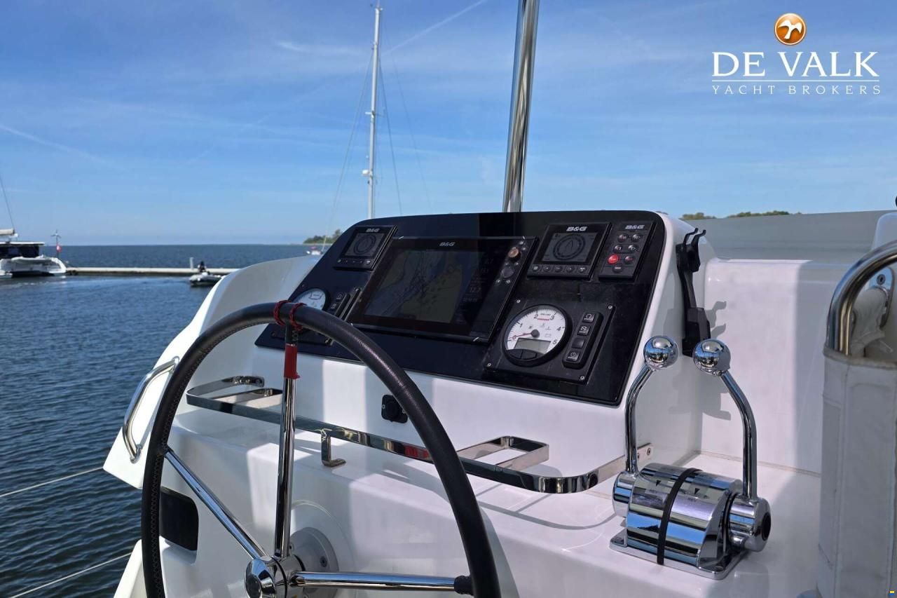 Lagoon 42