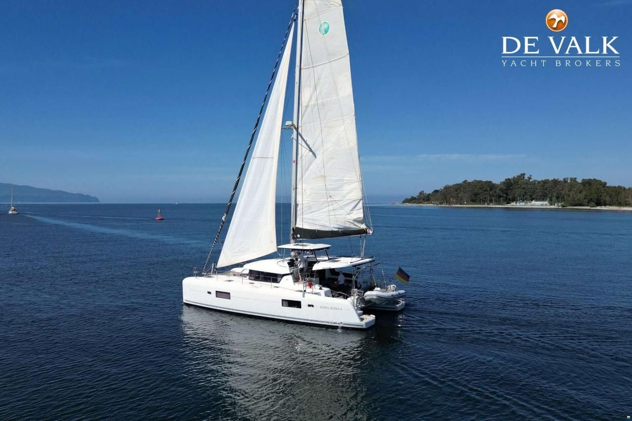Lagoon 42