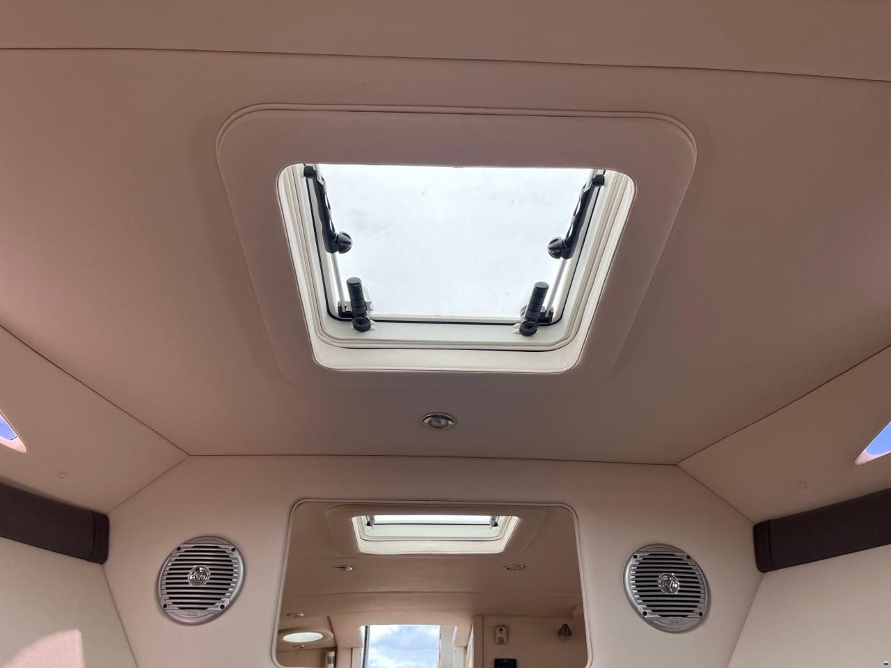 Bayliner Ciera 8 med 250 hk MerCruiser 4,5L V6 MP