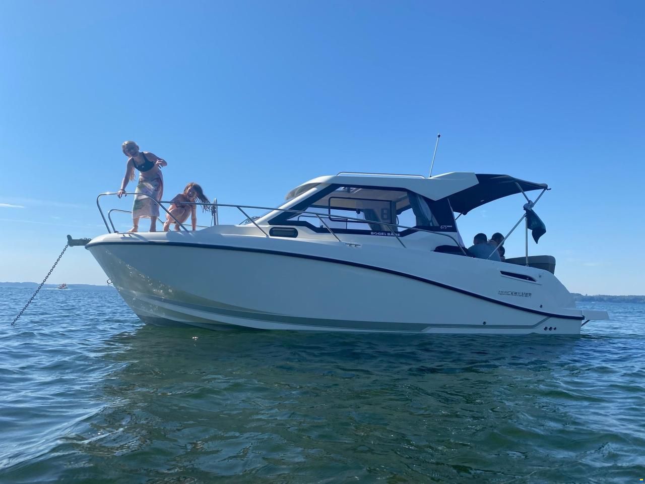 Quicksilver Activ 675 Weekend med F200 M