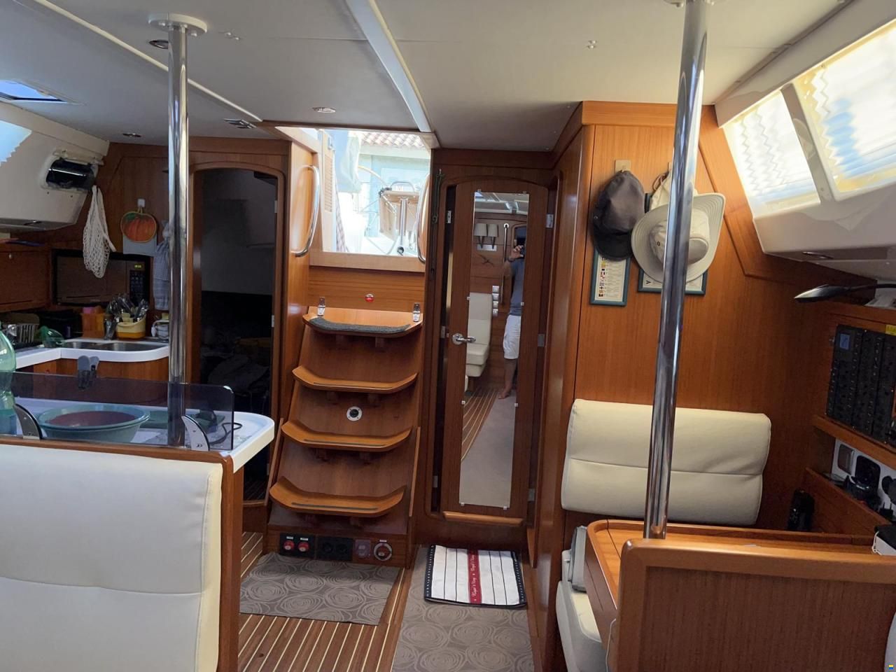 Delphia 47