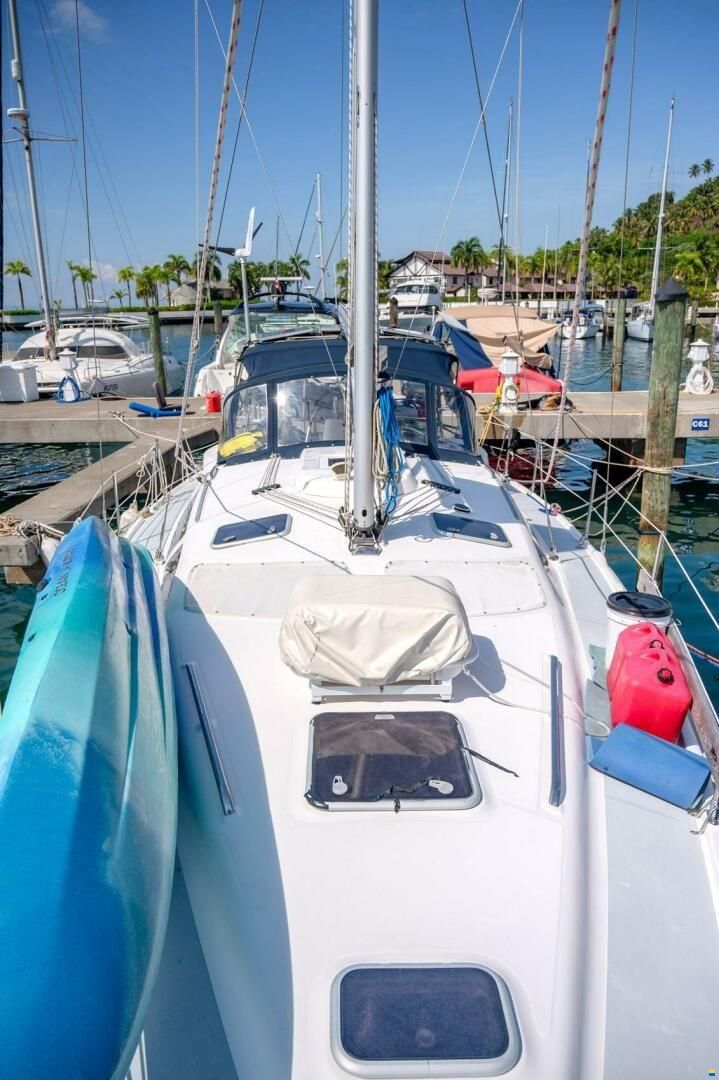 Hunter Marine 410