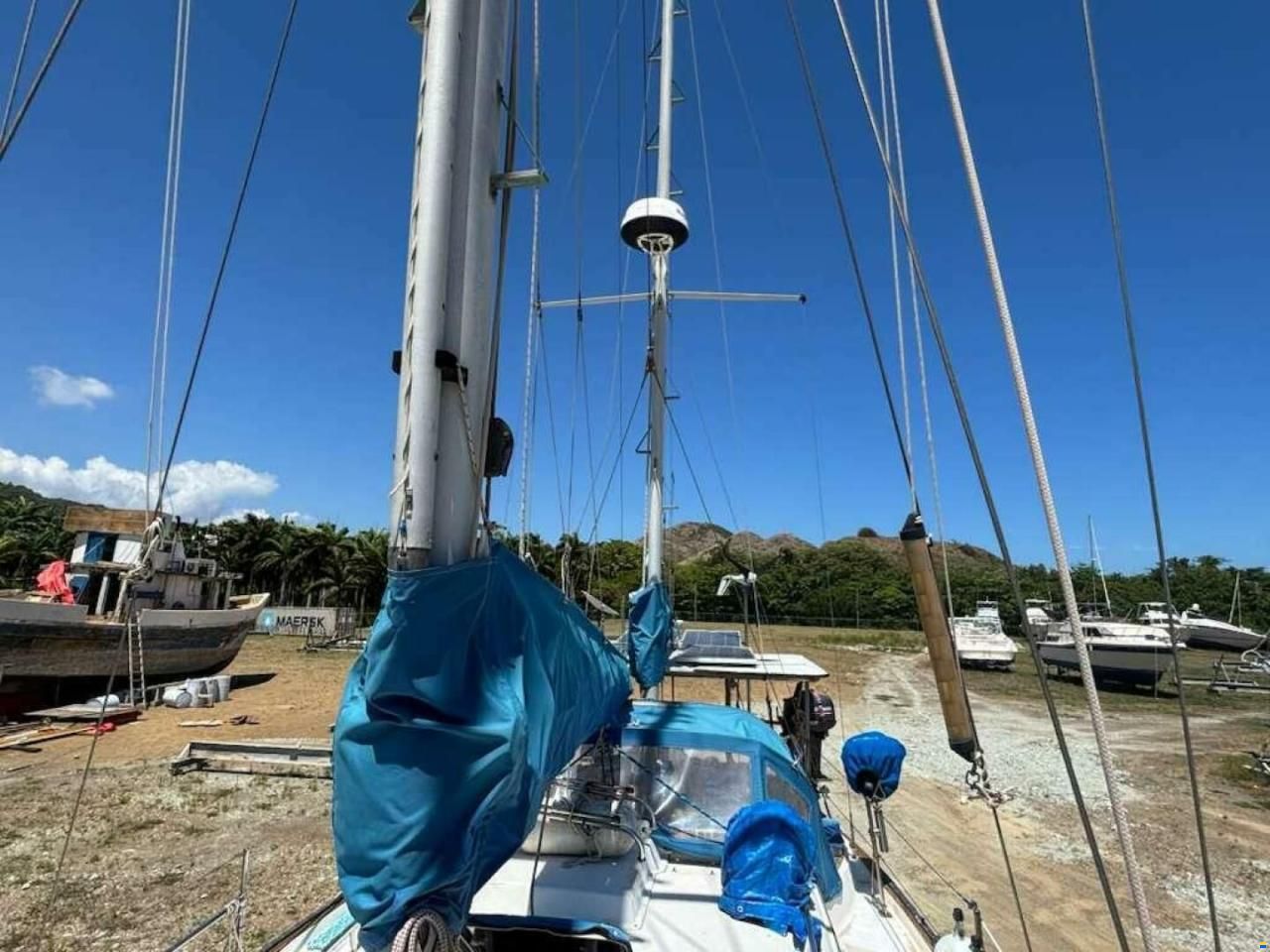 Pearson 365 Ketch