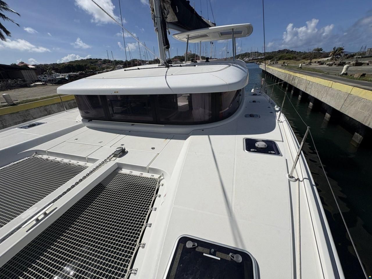 Lagoon 42
