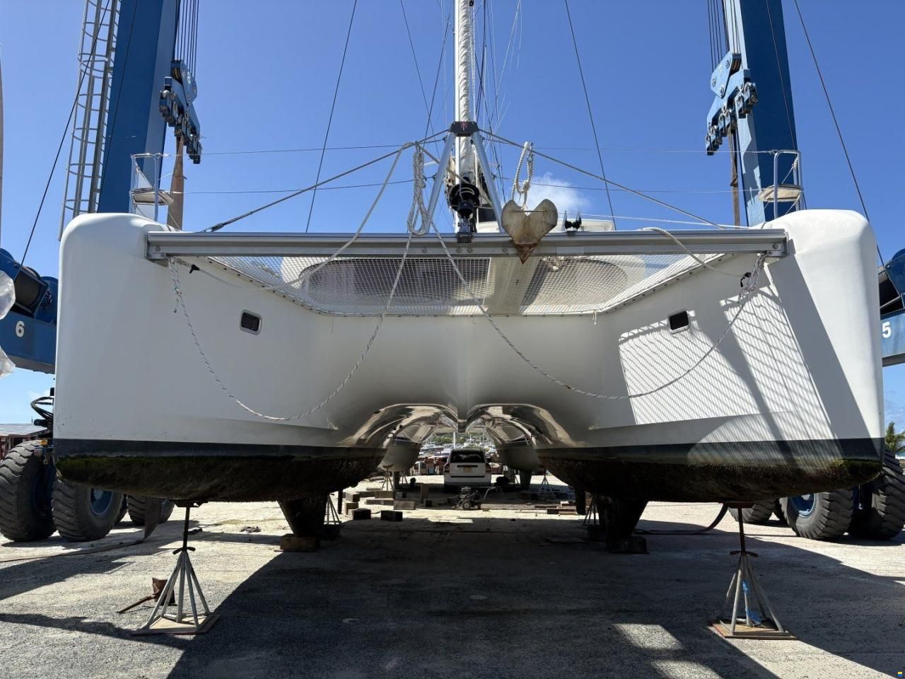 Lagoon 42