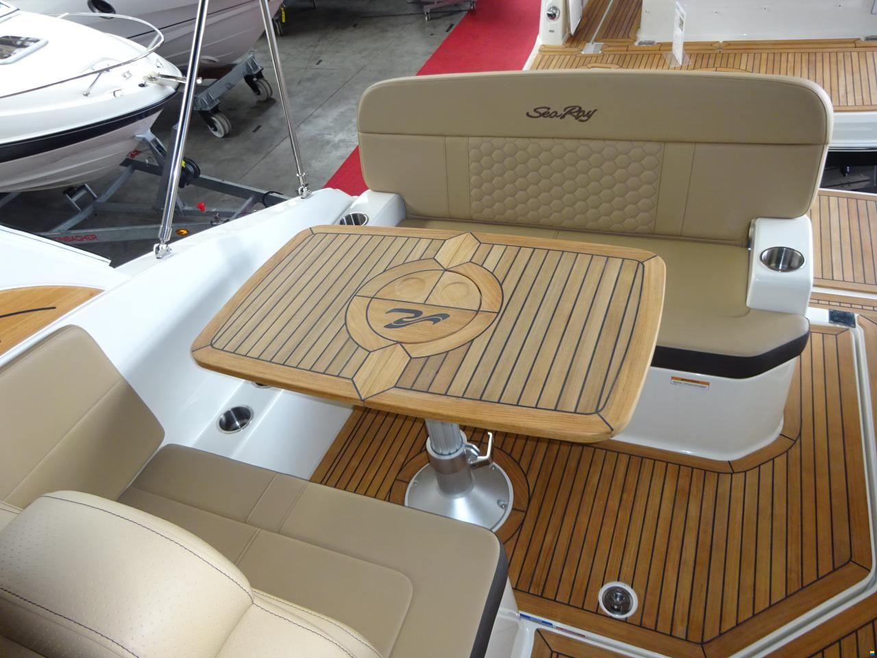 Sea Ray 265 DAE
