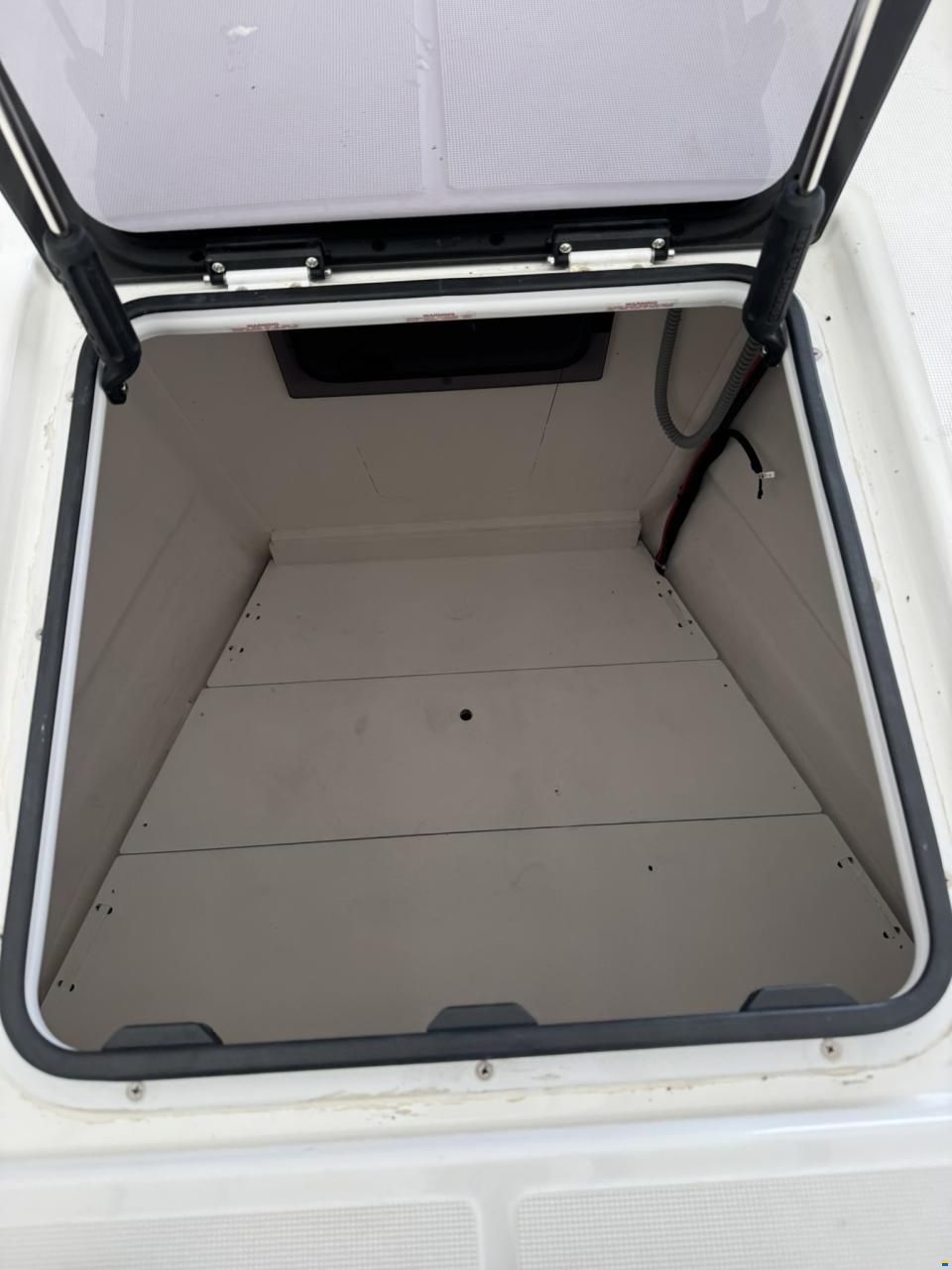 Dufour 470