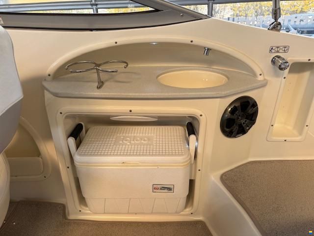 Stingray 235 LR