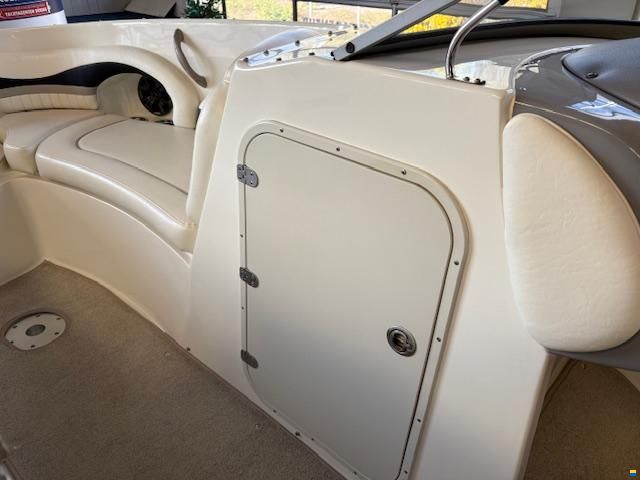 Stingray 235 LR