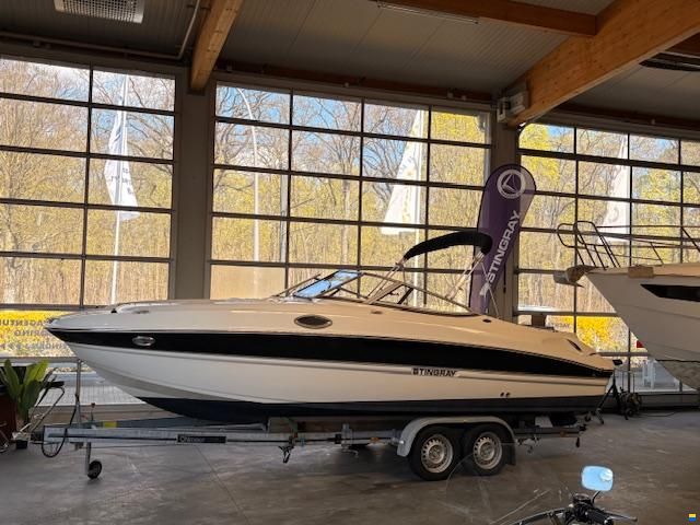 Stingray 235 LR