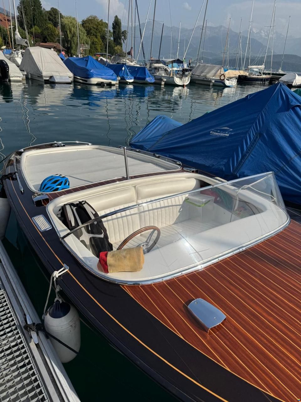 Boesch 510 Runabout