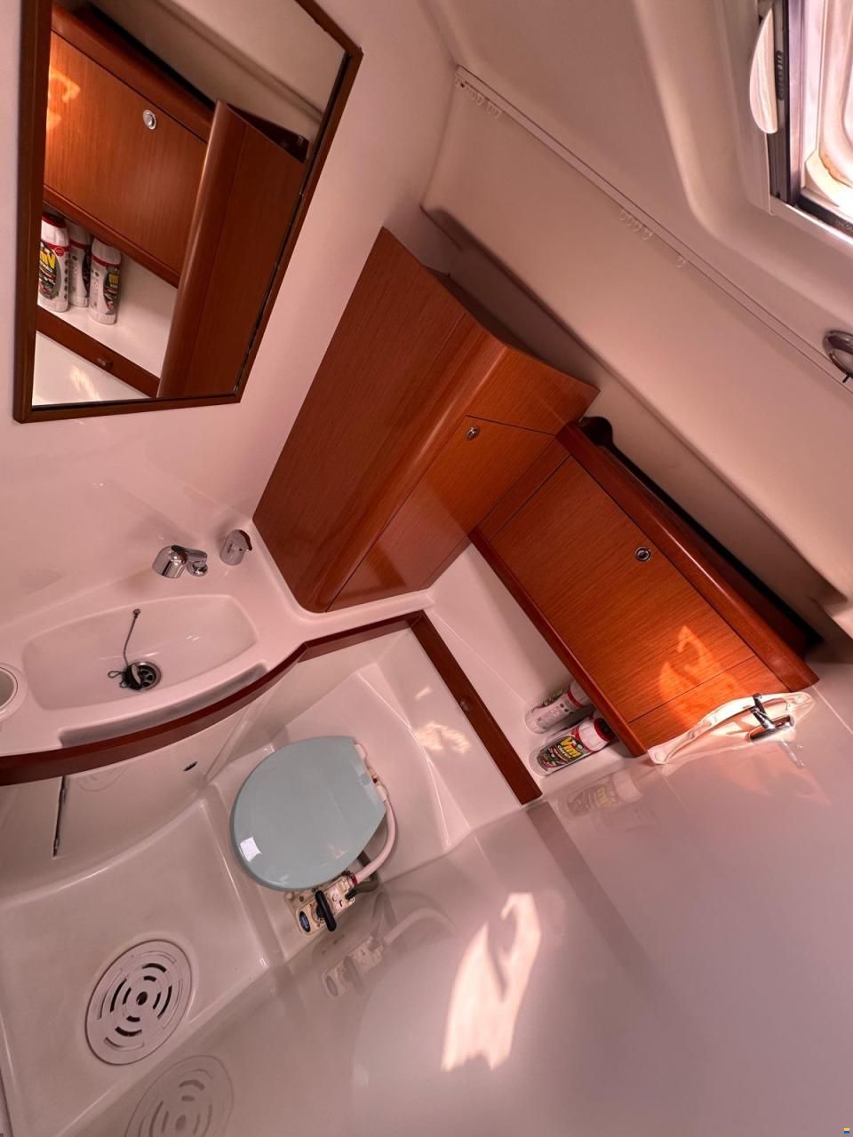 Beneteau Oceanis 40