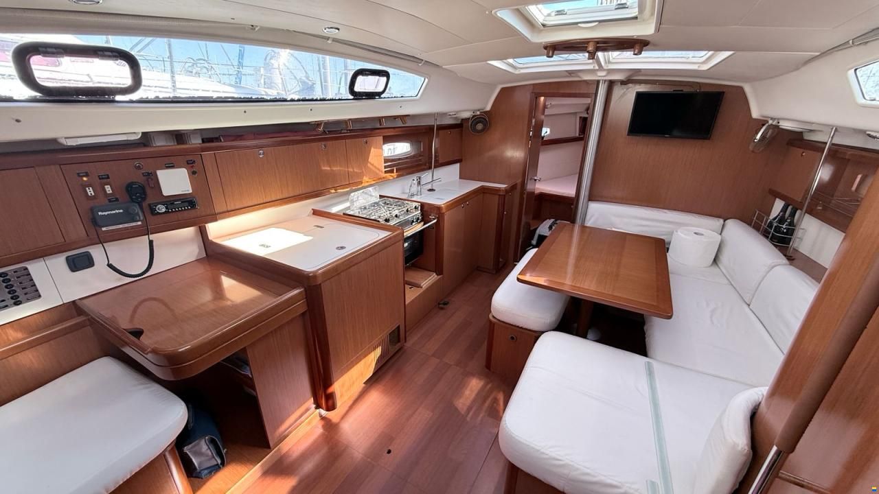 Beneteau Oceanis 40